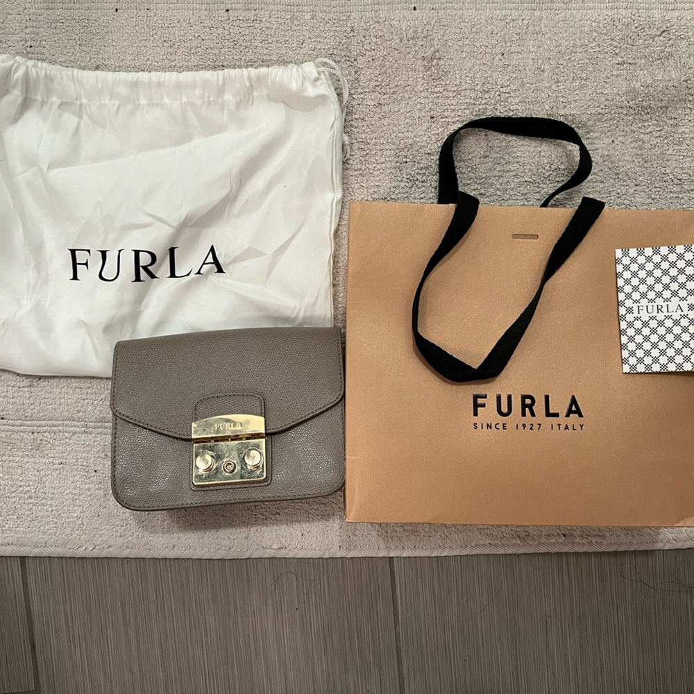 Furla Women's Metropolis Mini Crossbody Bag